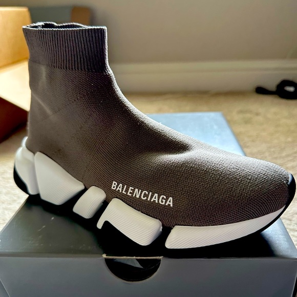 Balenciaga W6 36 DRK Beige. - Picture 1 of 9